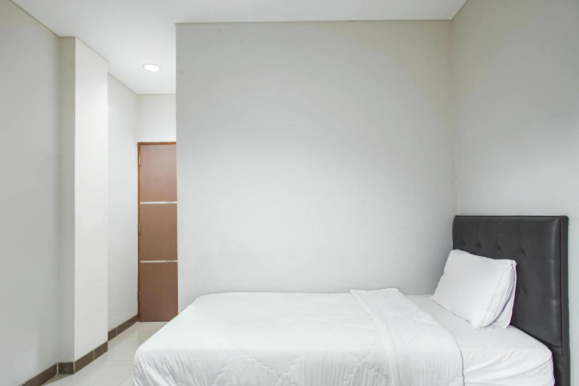 Capital O 93589 Hotel Wongso Syariah Pangkal Pinang Exterior photo